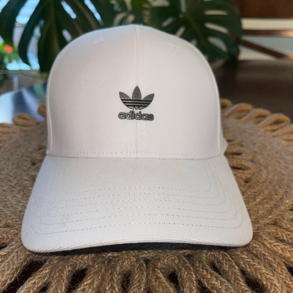 Adidas hat snapback